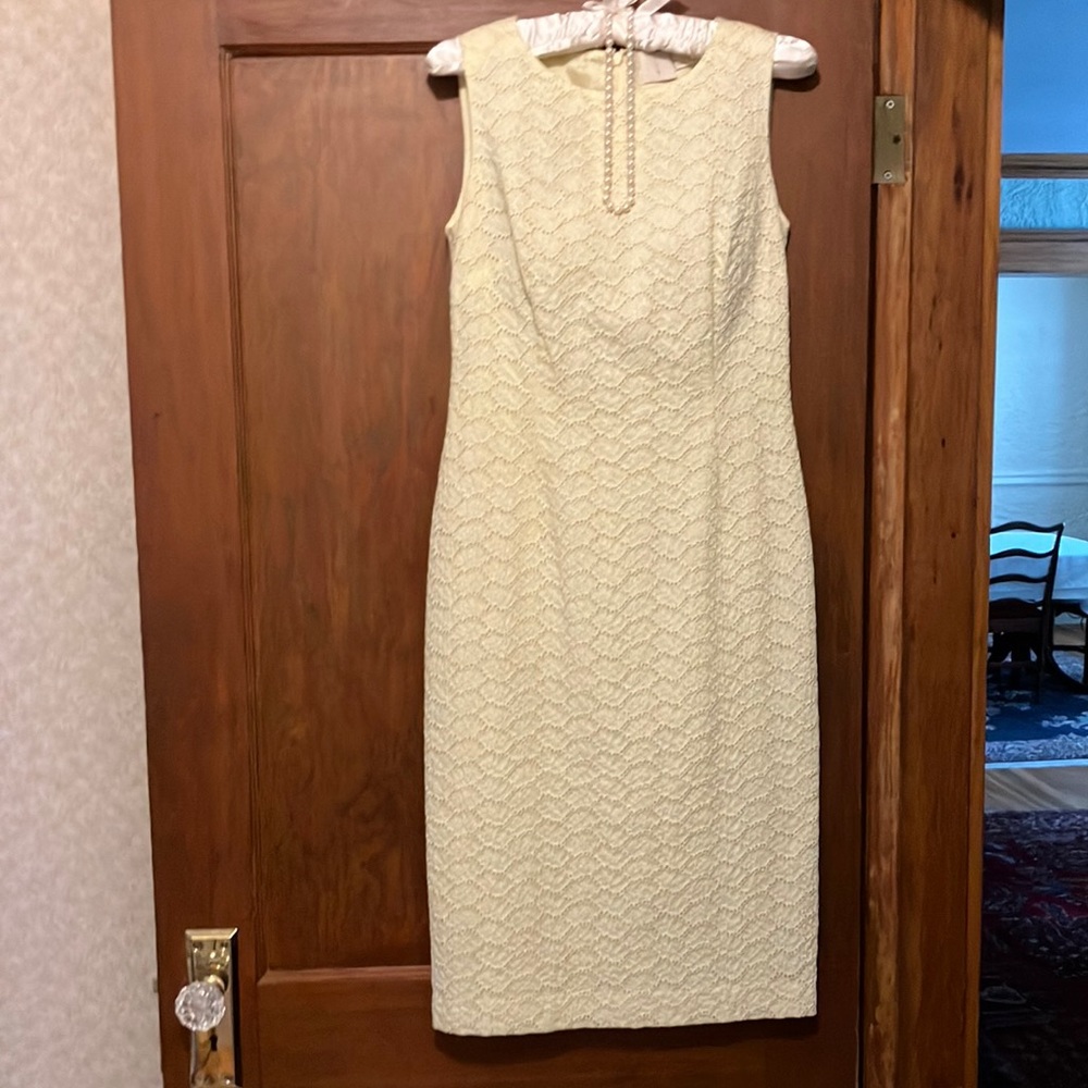 M A G below the knee dress-size 2 dress-Fabulous condition